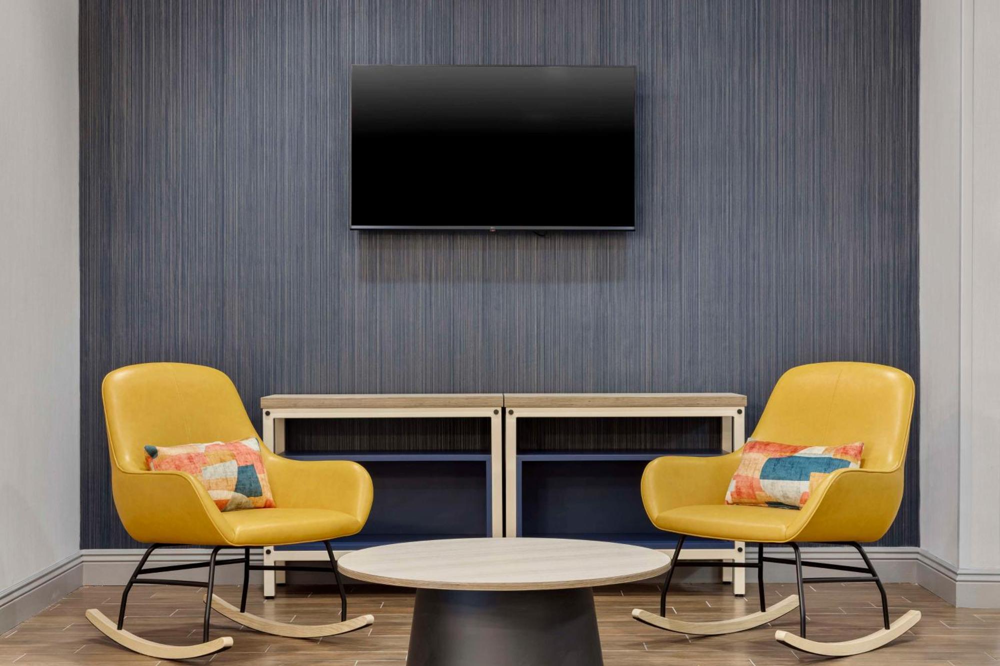 Spark By Hilton Newcomerstown Zewnętrze zdjęcie