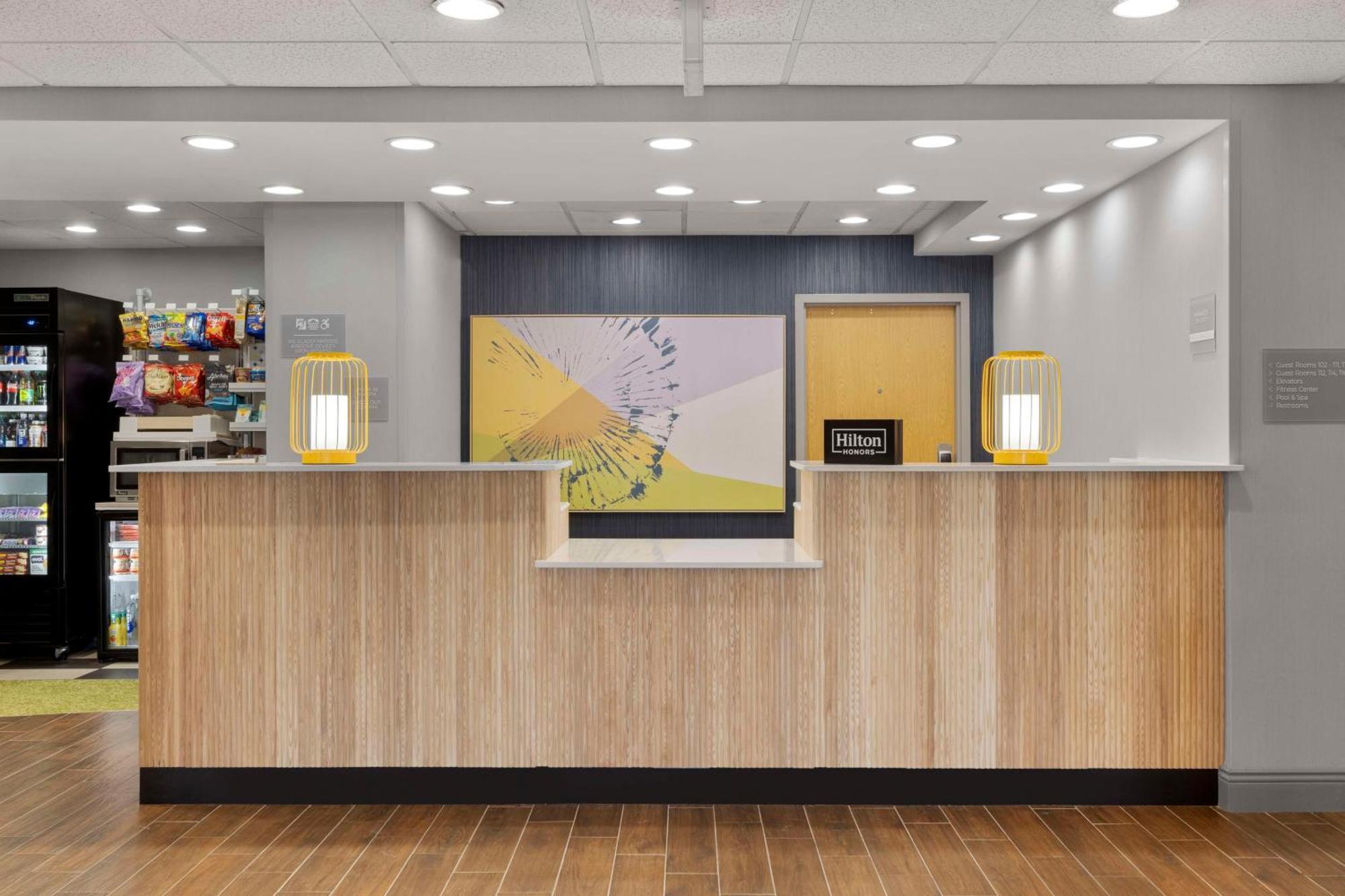Spark By Hilton Newcomerstown Zewnętrze zdjęcie