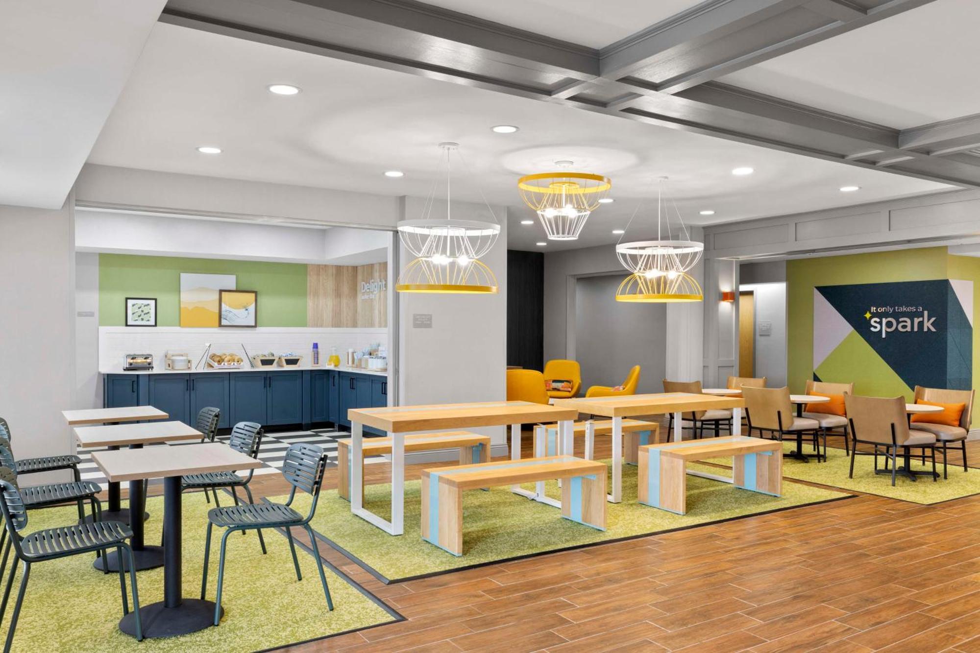 Spark By Hilton Newcomerstown Zewnętrze zdjęcie